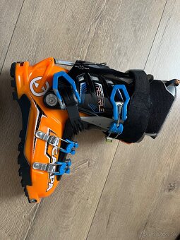 SCARPA lyžiarky 255- orange/black/blue - 4