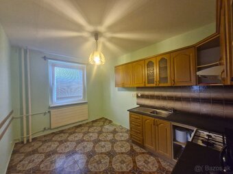 EXKLUZÍVNE na Predaj 3-izbový byt, CENTRUM II, Dubnica nad V - 4