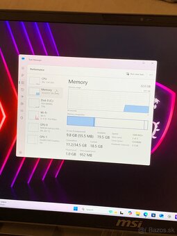 MSI Vector 16HX (i9, RTX 4080) - 4