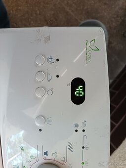 Práčka whirpool predám pracku s možnosťou v BA doviezt - 4