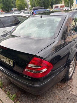Mercedes Benz E220 cdi - 4