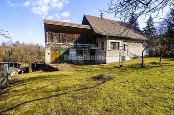 PREDAJ Rodinný dom s veľkým pozemkom a vlastnou studňou, Skl - 4