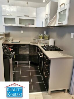 Ponúkame na prenájom 1-izbový byt v N. Zámkoch - 4