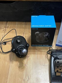 Volant Logitech G923 + pedále + riadiaca páka - 4