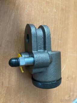 Brzdový kolesový valček uaz, Gaz, Volga - 4