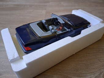 Mercedes-Benz 1:18 - 4