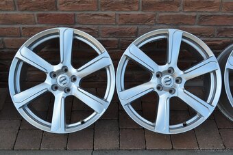 5x108 R19 Hlinikove disky Original Volvo XC60 XC90 - 4