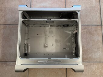 Apple PowerMac G5 šasi - 4