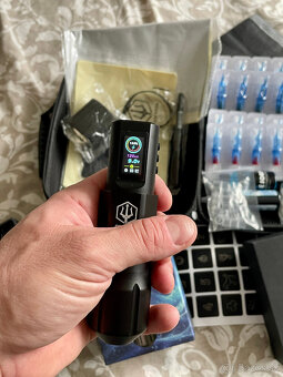 Tetovaci strojcek pero s prislusenstom 100 - 4