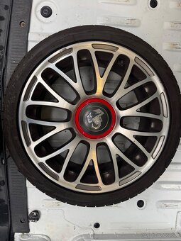 Originál Abarth alu disky R17 + pneu - 4