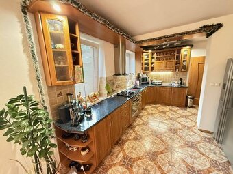 NR-TT nádherný RD na bývanie a podnikanie, super lokalita - 4