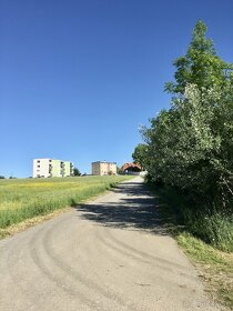 Na predaj slnečný, rovinatý pozemok v Martinčeku - 4