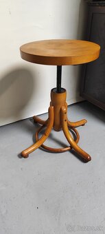 Stolička otočná - 4