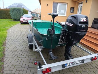 Čln K maxxi 4.6m+motor Mercury 30 HP+prívesný vozík. - 4