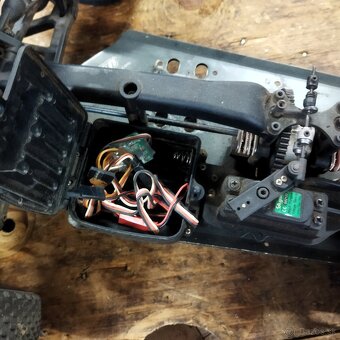 RC auto CEN - 4