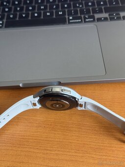 Samsung Galaxy Watch 6 Classic 43mm - 4
