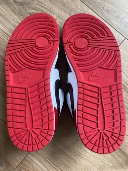 Air Jordan 1 Low Black/White/Varsity Red - 4