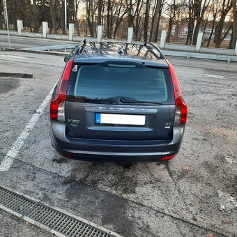 Predám Volvo V50, 1,6 HDi, 80 kw, r.v. 2010. - 4