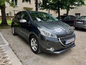 Predám Peugeot 208 2014 1.2 VTi - 4