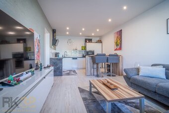 Štýlový 2-izbový byt po rekonštrukcii vo Svite - 4