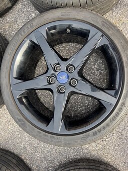 Ford Focus mondeo c-max 235/40R18 - 4