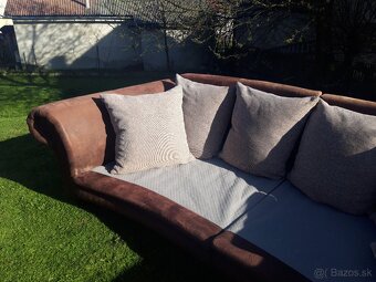 Predám veľkú pevnú sedačku s kreslom - 4