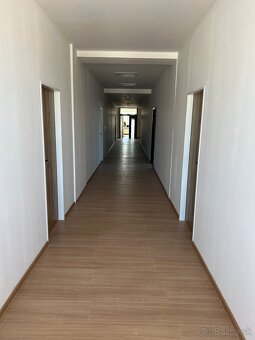 Klimatizované kancelárie 80m2 v širšom centre s parkovaním - 4