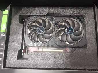 ASUS DUAL GeForce RTX 3060 O12G V2 - 4