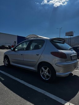 Peogeot 206 1,1 44kw - 4