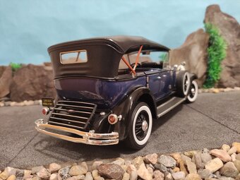 prodám model 1:18 lincoln model K 1931 - 4