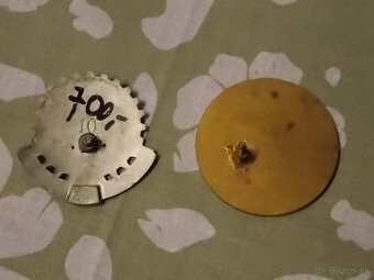 predam plakety motoklubu a stare odznaky - 4