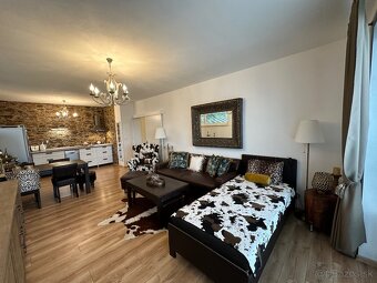 NOVOSTAVBA 2 izbový byt + 2x parkovanie + garáž - 4