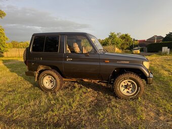 Toyota Land Cruiser 70 3.0 TD - 4