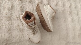 Nové dámske zateplené tenisky platforma krémové veľkosť 37 - 4