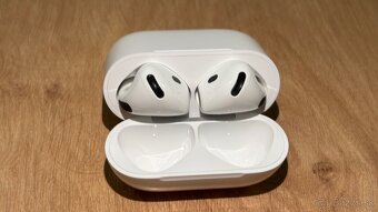 Apple AirPods 4 s ANC - 4