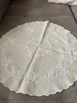 Okrúhly retro obrus - 4