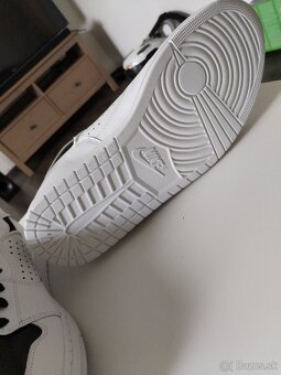 Nike - 4