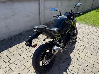 Kawasaki Z900 - 4