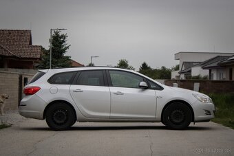Opel Astra Sport Tourer ST 1.7 CDTI ECOTEC - 4