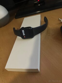 Apple watch SE 2022 40mm v záruke - 4