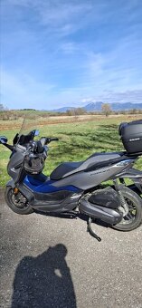 Honda Forza 125 - 4