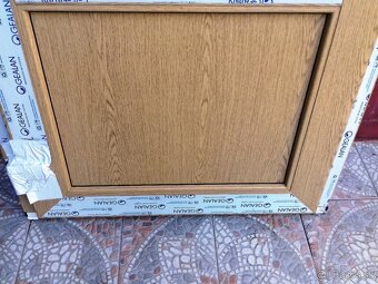 Predám masívne vchodové dvere š100 x208 svetlý dub trojsklo - 4