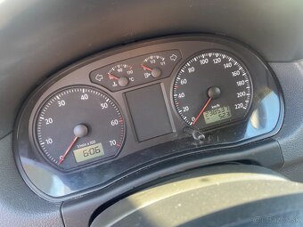 Volkswagen Polo - 4