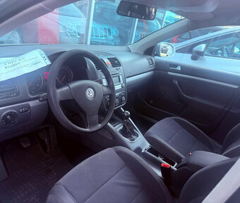 Volkswagen Golf 1.9 TDI Combi SK ŠPZ - 4