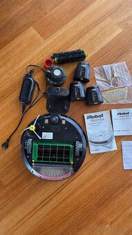 Predám robotický vysávač Irobot Roomba - 4