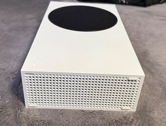 Predám Xbox series s 512 gb - 4