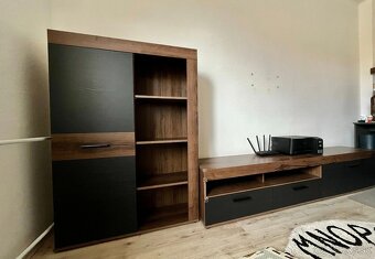 Obyvackova stena Tokio - 4