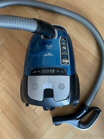 Podlahový vysávač ETA Adagio 2511 90000 modrý - 4