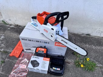 Nová sada Aku motorová pila STIHL MSA 220 C-baterie, nabíječ - 4