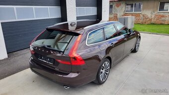 Volvo V90 T4 2.0L Momentum Pro A/T - 4